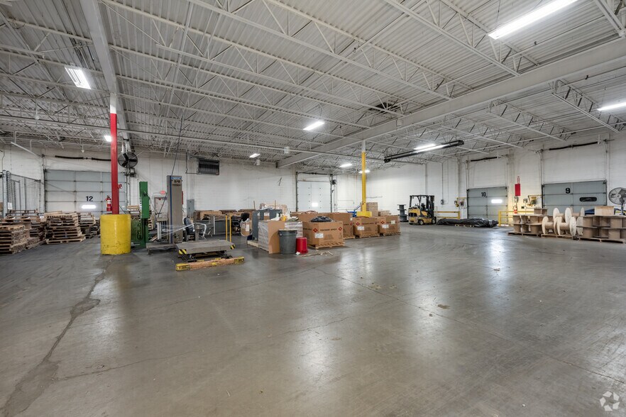 More Photos Of 330 Turner St, Attleboro Manufacturing For Lease