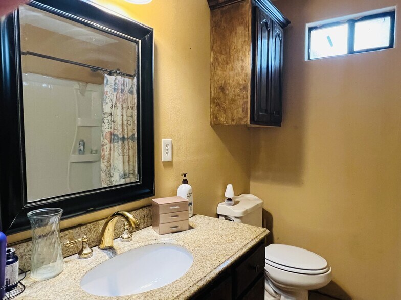 More Photos Of 6324 E US Highway 83, Rio Grande City Auto Dealership For Sale