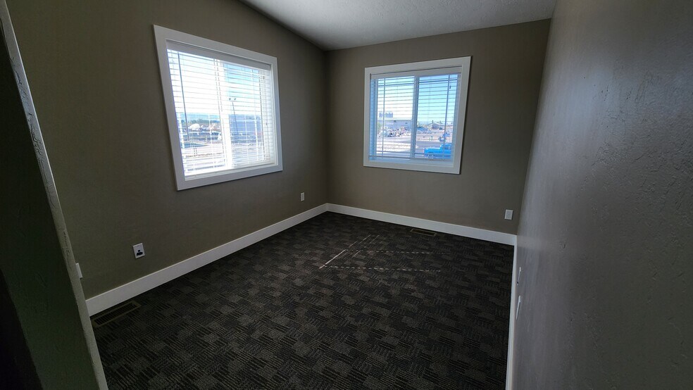 More Photos Of 3946 Professional Way, Idaho Falls Warehouse For Lease