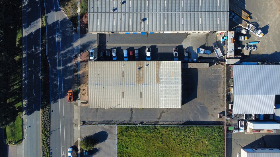 More Photos Of 978 Kaiser Rd, Napa Warehouse For Lease