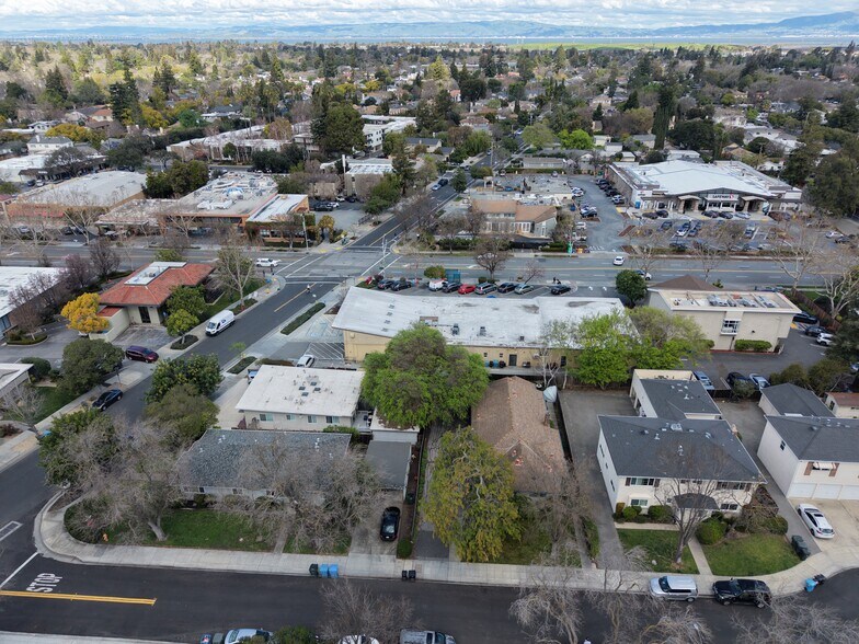 More Photos Of 2729 Byron St, Palo Alto Multifamily For Sale