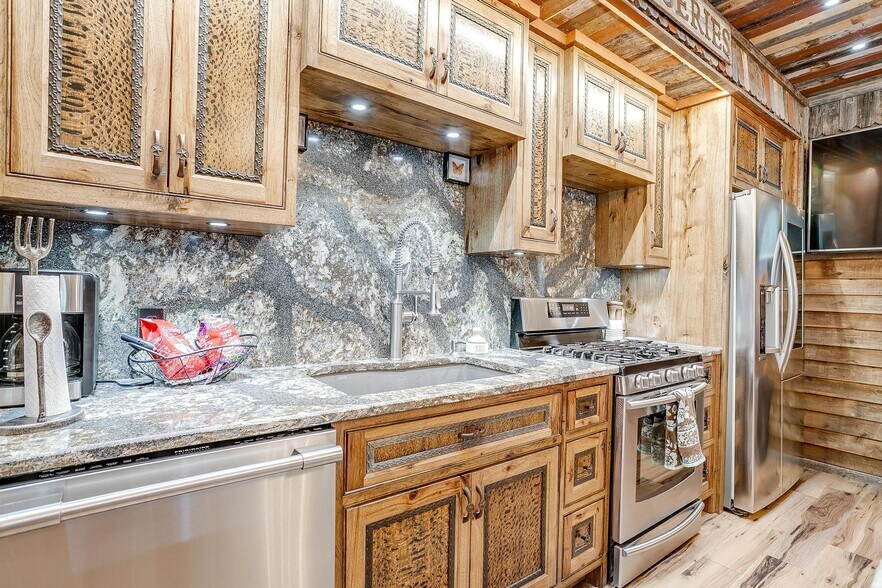 More Photos Of 10501 County Road 525, Mansfield Hospitality For Sale