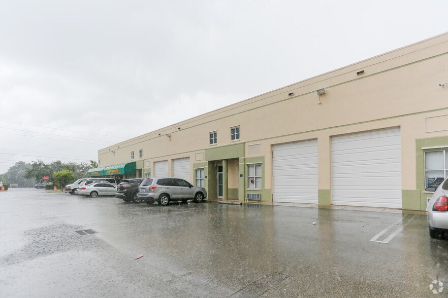 More Photos Of 13500 SW 128th St, Miami Warehouse For Lease