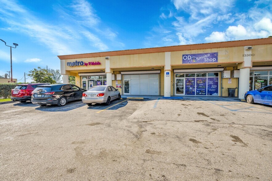 More Photos Of 13300 NW 27th Ave, Opa-locka Restaurant For Lease