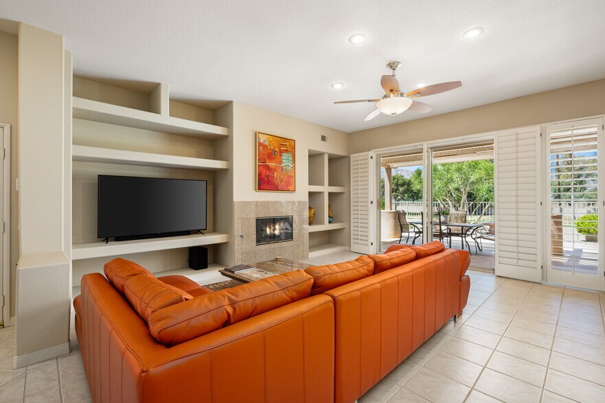 More Photos Of 285 Kavenish Dr, Rancho Mirage Apartments For Sale