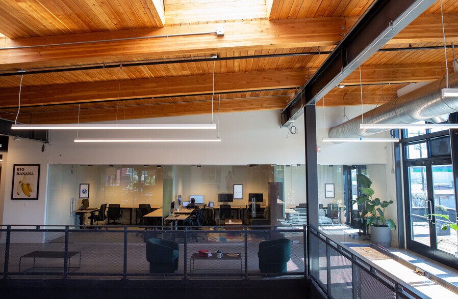 More Photos Of 1120 SE Madison St, Portland Coworking Space