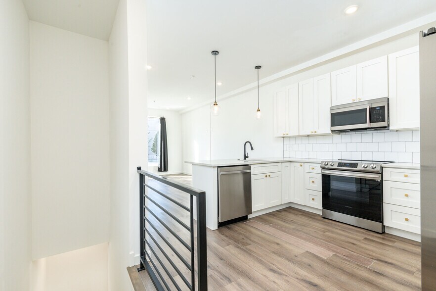 More Photos Of 1735 S 23rd St, Philadelphia Apartments For Sale