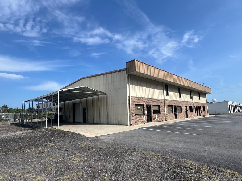 More Photos Of 456 Edsel Dr, Richmond Hill Service For Lease