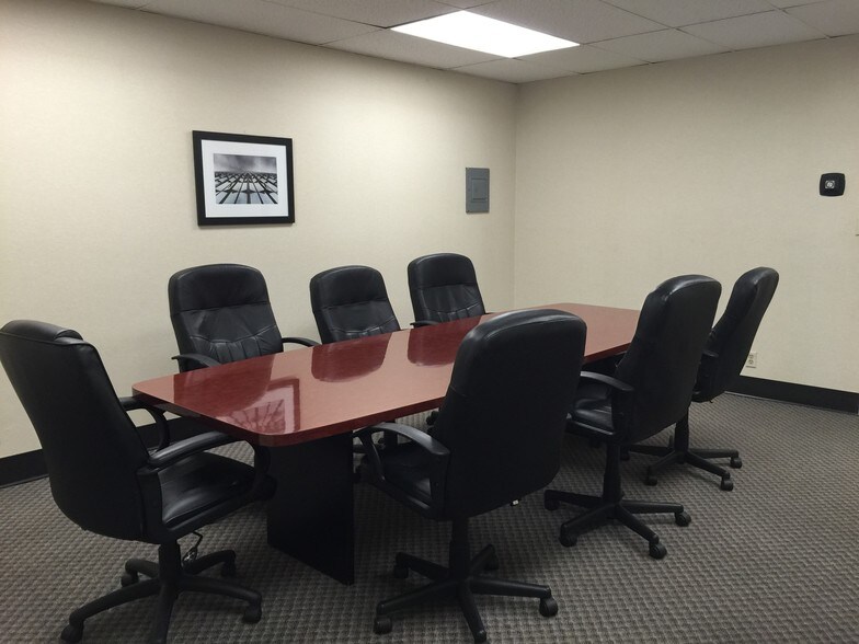 More Photos Of 260 S Los Robles Ave, Pasadena Office For Lease
