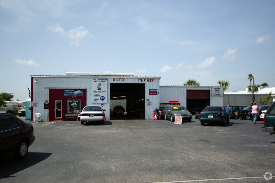 More Photos Of 127 Carmalita St, Punta Gorda Auto Repair For Lease