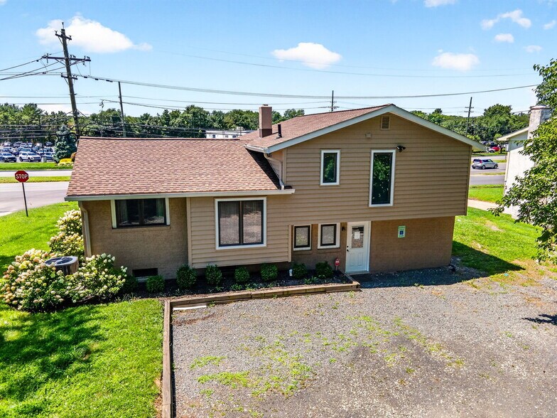 More Photos Of 79 S Maple Ave, Marlton Office For Sale
