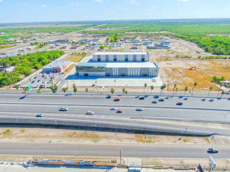 More Photos Of 209 W Interstate 2, Mission Warehouse For Lease