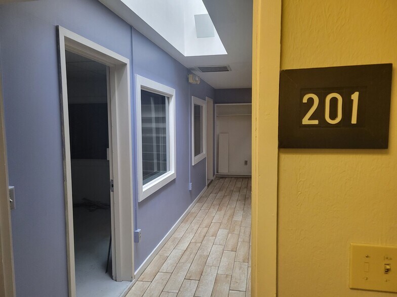 More Photos Of 38 Battery Park Ave, Asheville Storefront Retail Residential For Sale