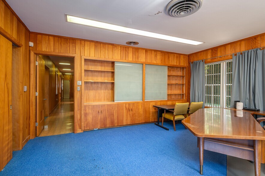 More Photos Of 510 E Parker St, Bartow Office For Sale