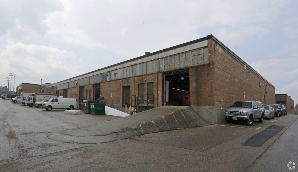 More Photos Of 777-795 Alness St, Toronto Warehouse For Lease