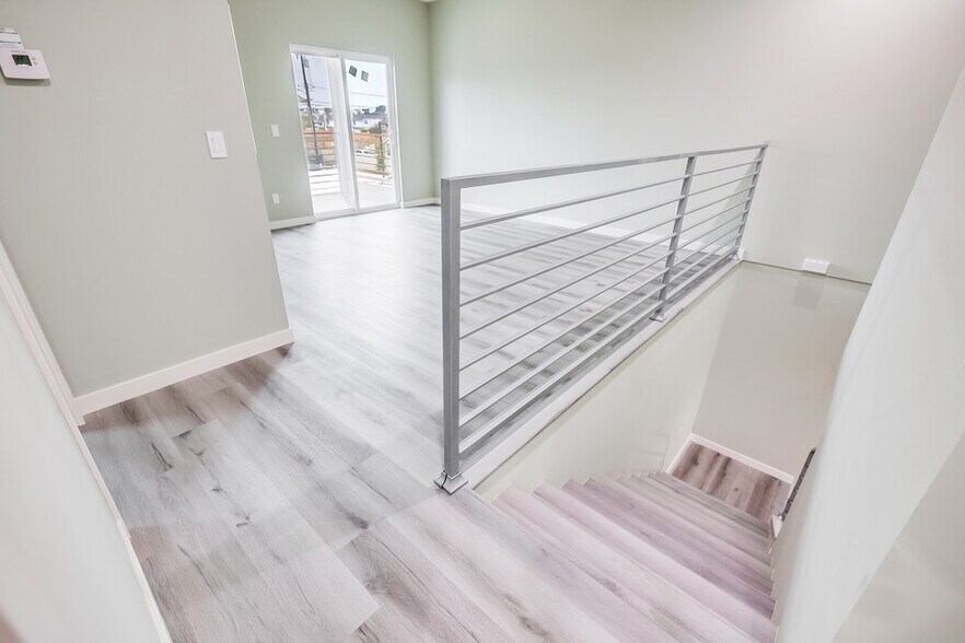 More Photos Of 1113 N Bewley St, Santa Ana Apartments For Sale
