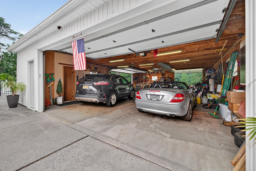 More Photos Of 3405 Orchard Park Rd, Orchard Park Office Residential For Sale
