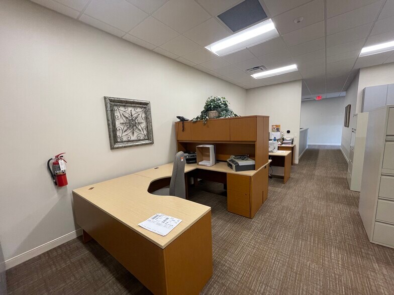 More Photos Of 6827 Camp Bullis Rd, San Antonio Medical For Lease