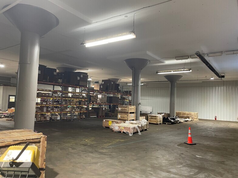 More Photos Of 1531 Tremont St, Cincinnati Manufacturing For Sale