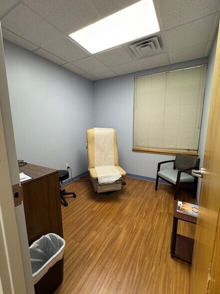 More Photos Of 766 W Lincoln Hwy, Exton Medical For Lease