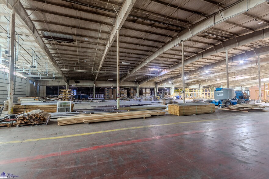 More Photos Of 7845 Carneal Rd, West Paducah Warehouse For Lease