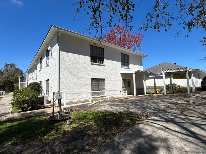 More Photos Of 7384-7388 Highland Dr, Baton Rouge Office For Sale