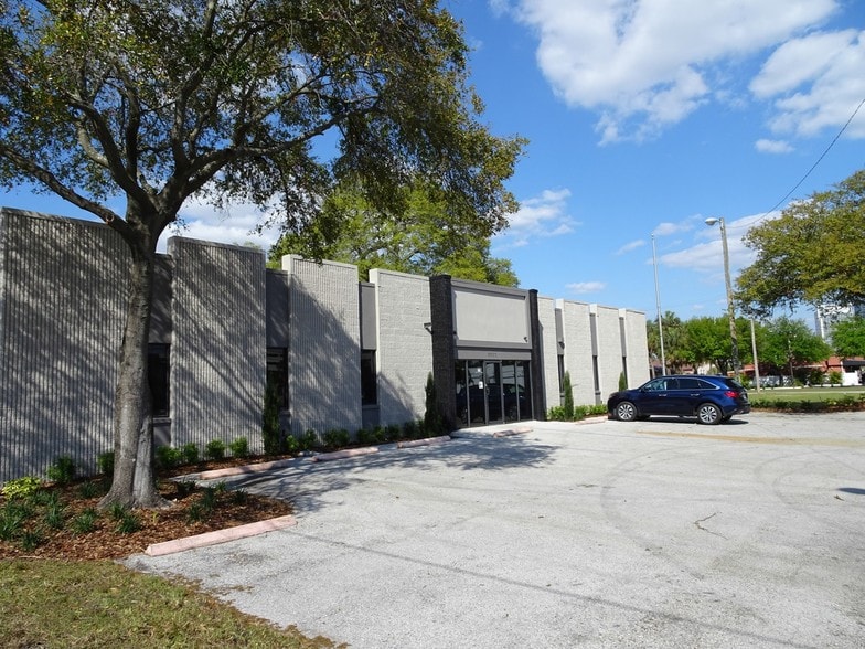 More Photos Of 1111 W Cass St, Tampa Office For Lease