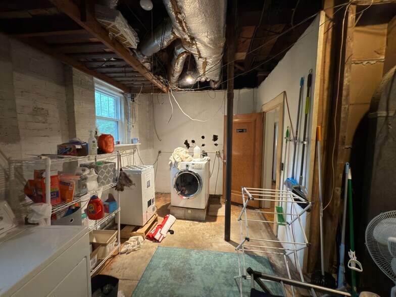 More Photos Of 153 Morton Ave, Athens Apartments For Sale