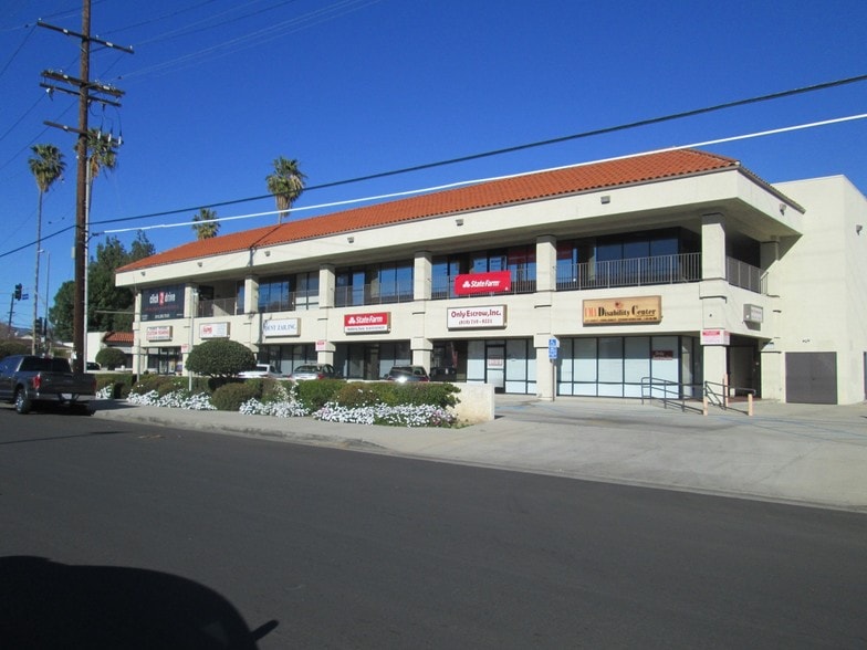 More Photos Of 22156 Sherman Way, Canoga Park Medical For Lease
