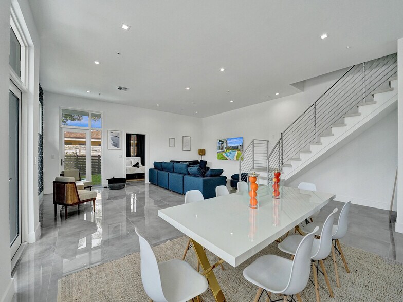 More Photos Of 1220-1226 NE 15th Ave, Fort Lauderdale Apartments For Sale