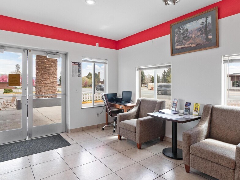More Photos Of 175 E Center St, Panguitch Hotel For Sale