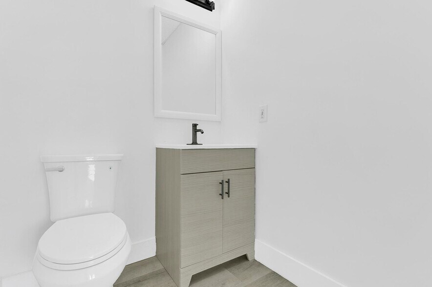 More Photos Of 1900 N University Dr, Pembroke Pines Office For Lease