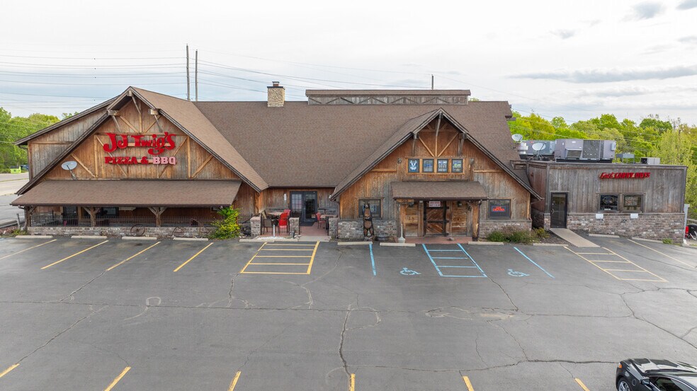 More Photos Of 1815 Bagnell Dam Blvd, Lake Ozark Restaurant For Sale