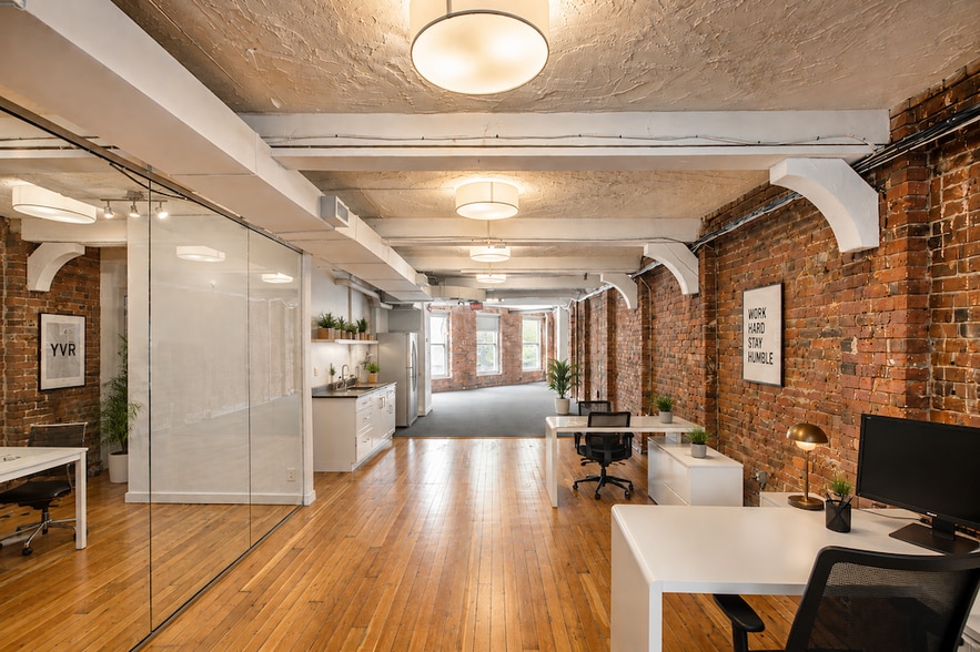 More Photos Of 52 Powell St, Vancouver Office For Sale