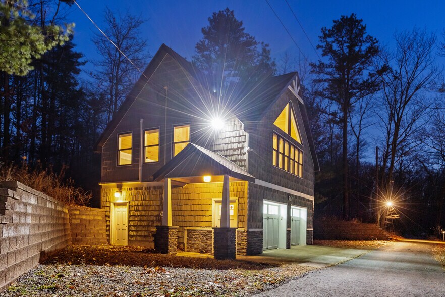 More Photos Of 4555 Davies Rd, Burdett Specialty For Sale