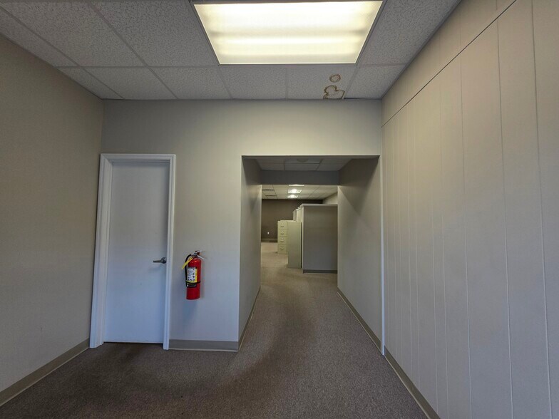 More Photos Of 93 Vickers Rd, Waycross Medical For Lease
