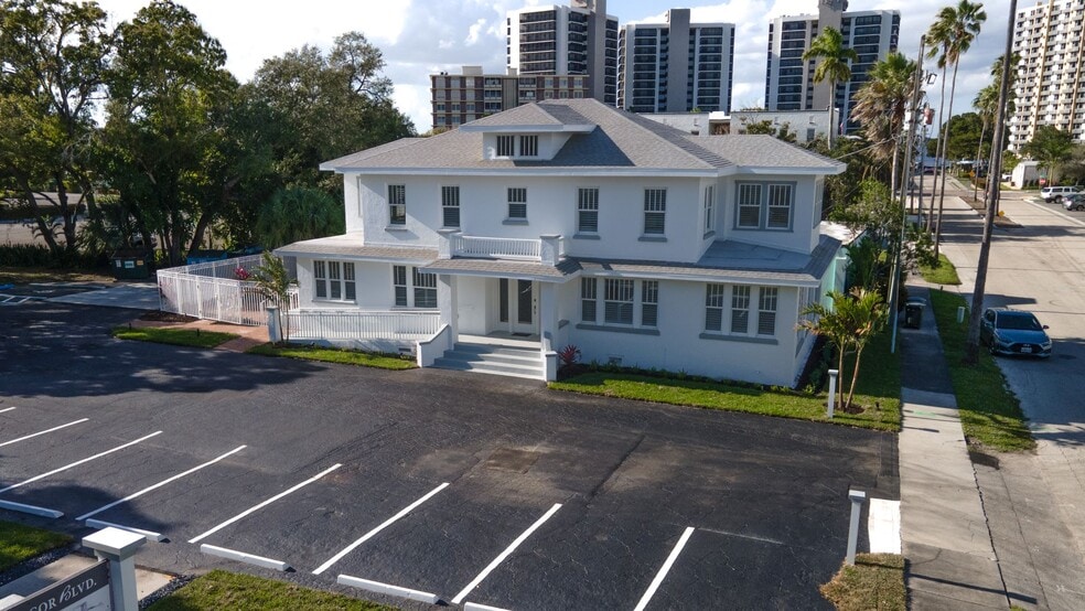 Primary Photo Of 2300 McGregor Blvd, Fort Myers Office For Lease