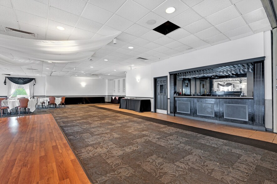 More Photos Of 825 Commonwealth Ave, West Mifflin Land For Sale