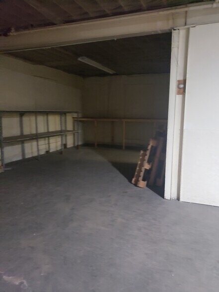 More Photos Of 545 West Ave, Rochester Warehouse For Sale