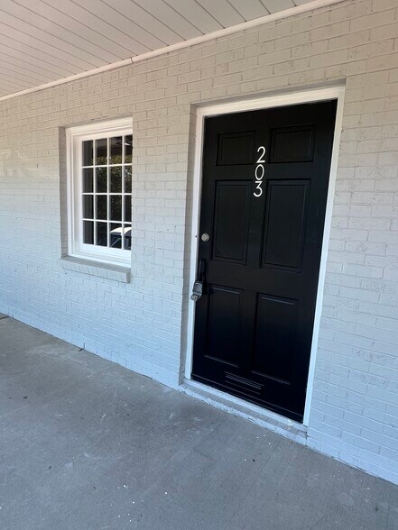 More Photos Of 5541 Parliament Dr, Virginia Beach Loft Creative Space For Sale