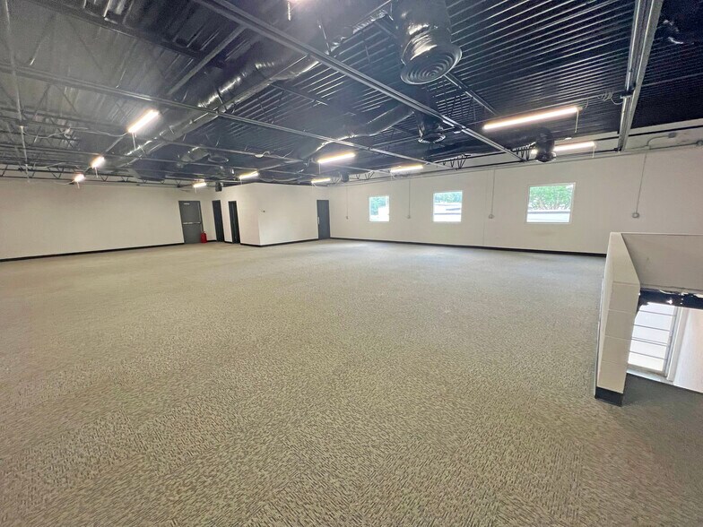 More Photos Of 1546 Linden Ave SE, Grand Rapids Lodge Meeting Hall For Lease