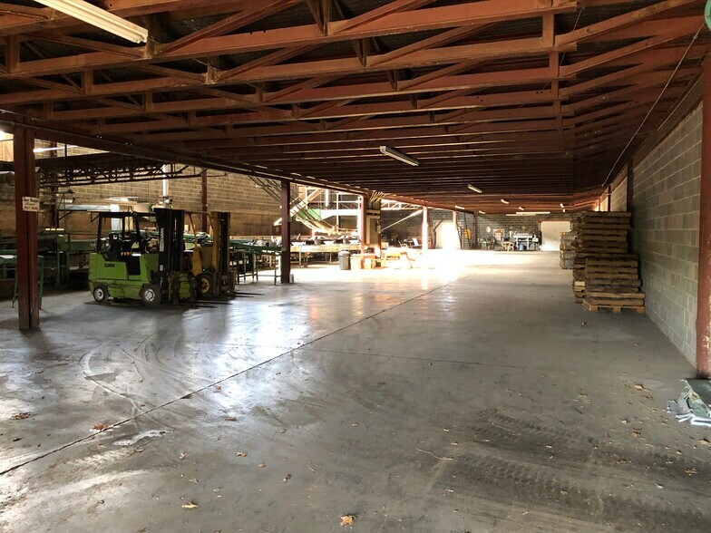 More Photos Of 5119 Russeldale Rd, Purgitsville Industrial For Lease