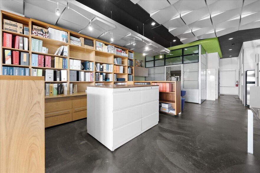 More Photos Of 123 Richmond St, El Segundo Storefront Retail Residential For Lease