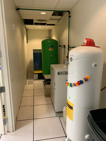 More Photos Of 4950 Communication Ave, Boca Raton Office For Lease