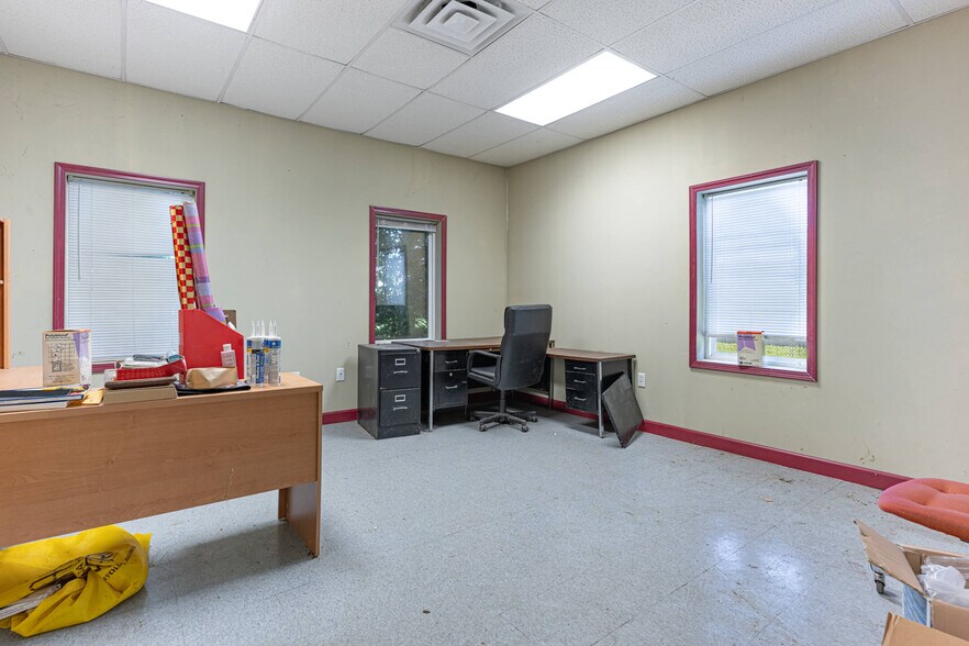 More Photos Of 7340 Bridgewater Rd, Dayton Warehouse For Lease