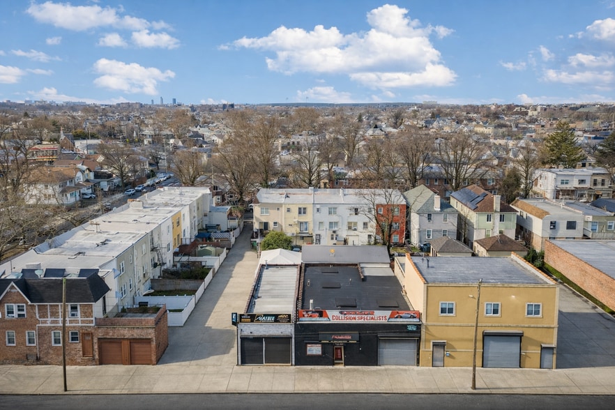 More Photos Of 1794 E 49th St, Brooklyn Auto Repair For Sale