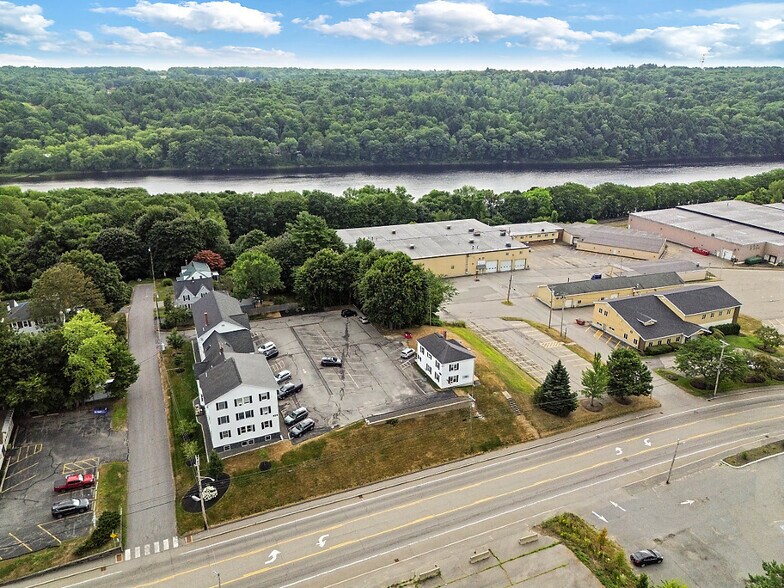 More Photos Of 323 State St, Augusta Office Residential For Sale