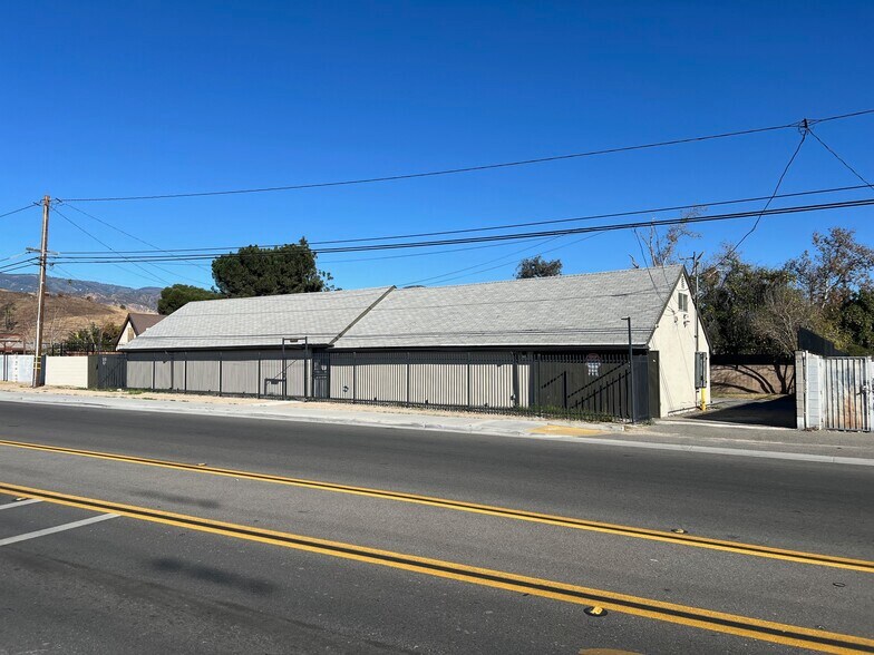 Primary Photo Of 6937 Perris Hill Park Rd, San Bernardino Industrial For Sale