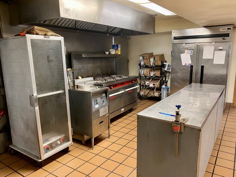 More Photos Of 117 S Main St, Chamberlain Restaurant For Sale