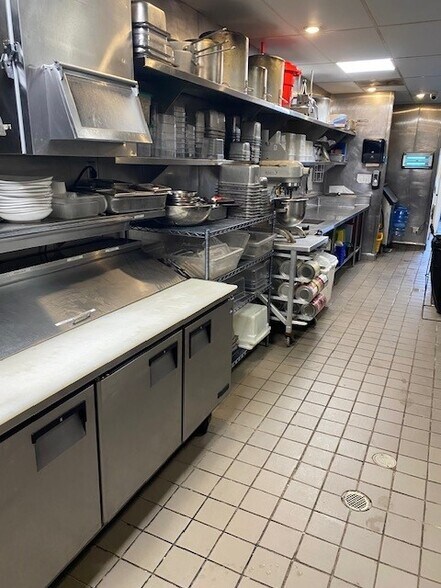 More Photos Of 875 Seacoast Dr, Imperial Beach Restaurant For Lease